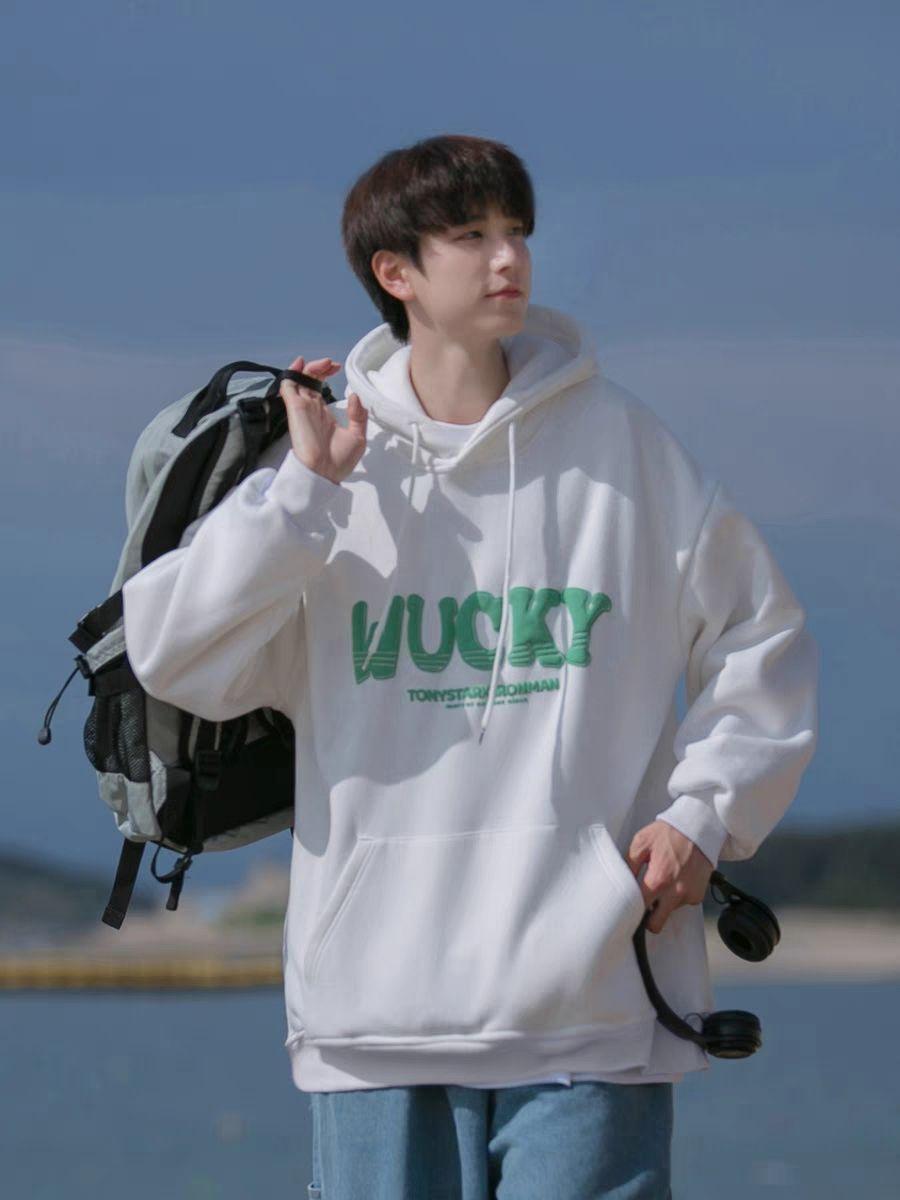 瘦的男生怎么穿衣服?内有外挂一则请小心使用