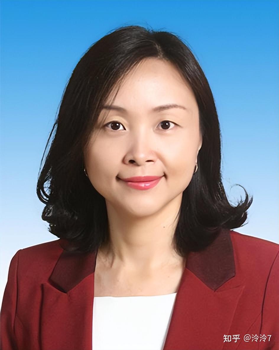 市委常委,宣传部部长:谢思佳