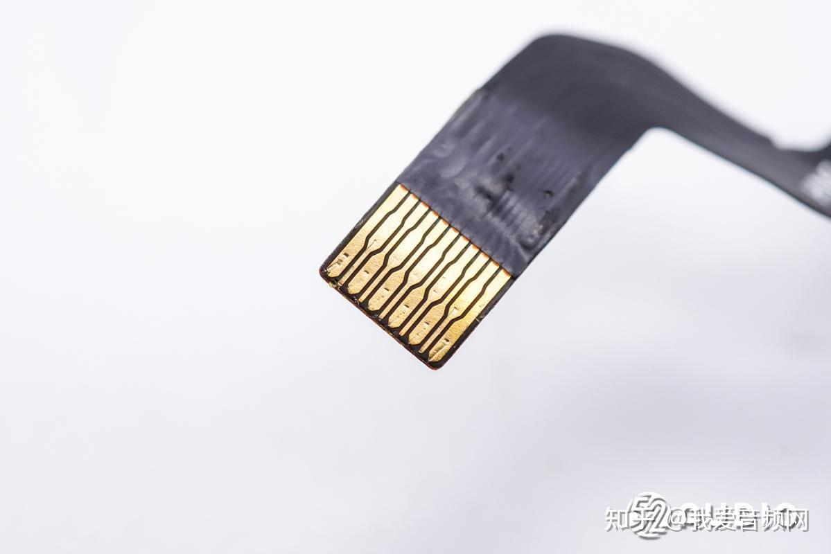 小米手环7拆解,升级192×490分辨率,观感细腻流畅,新增息屏显示  第36张 小米手环7拆解,升级192×490分辨率,观感细腻流畅,新增息屏显示  第36张