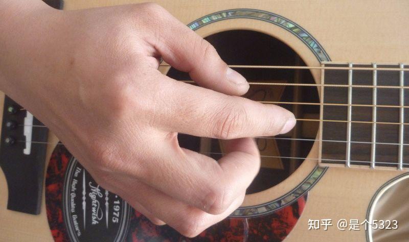你拨弦的手势真的正确吗?(建议收藏) - 知乎