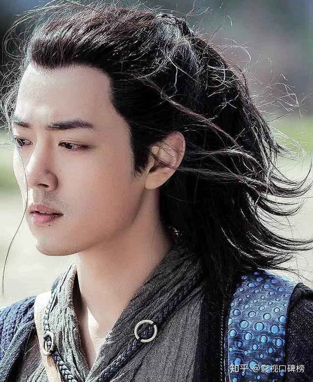 肖战获阅文盛典风云男演员和赵丽颖平起平坐背后原因细思极恐