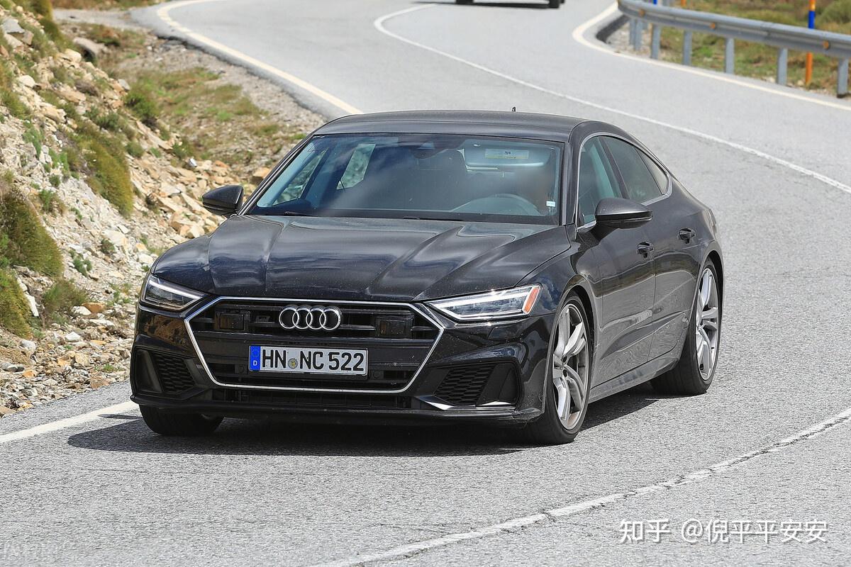 奥迪s72021款豪华性能轿车