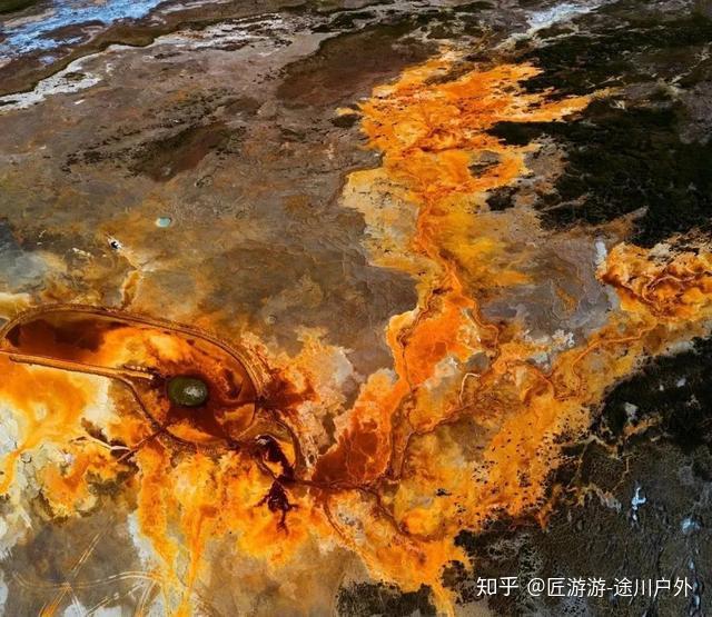 恶魔眼翡翠湖察尔汗双色湖这是你从未见过的青海