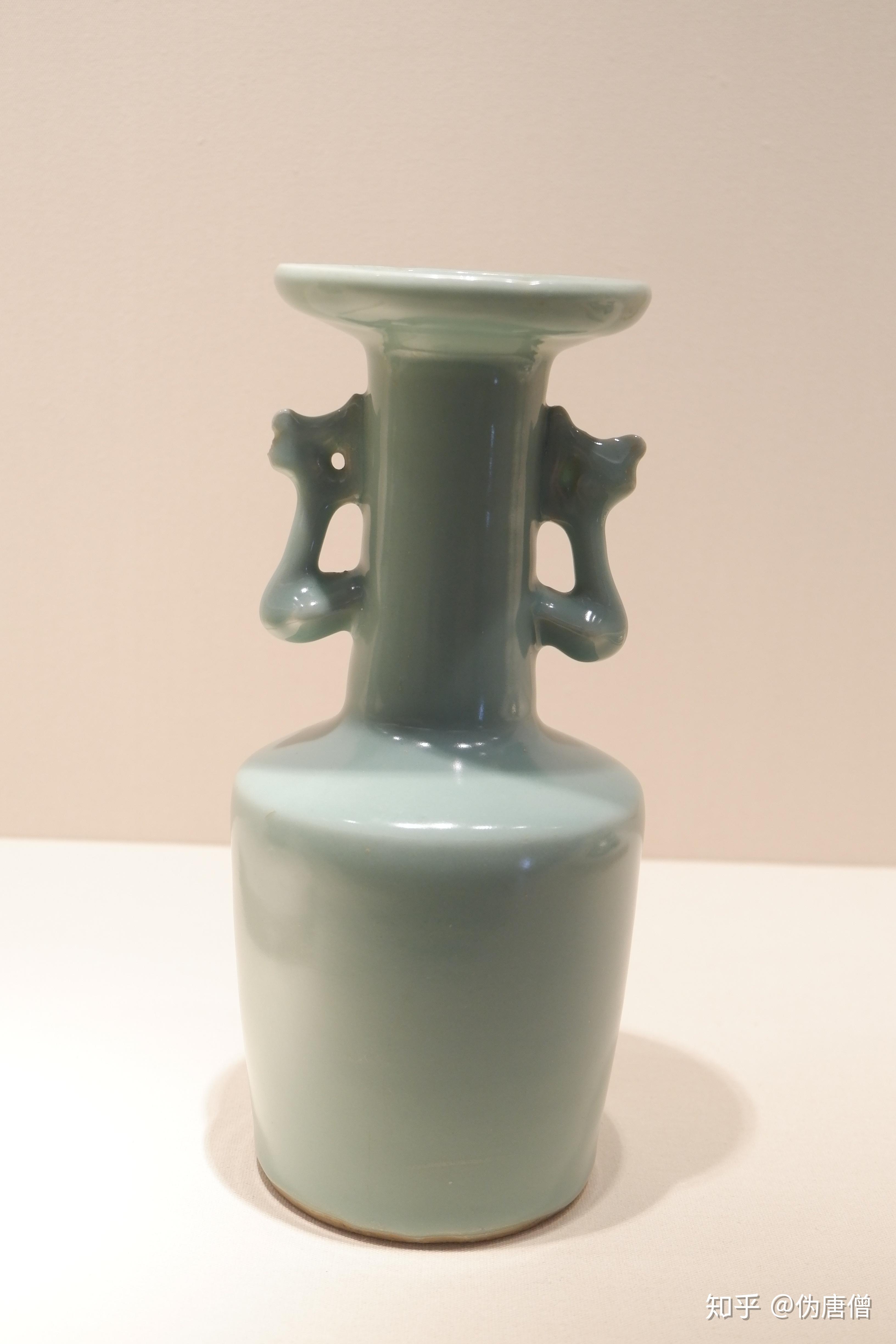 "博物馆里的瓷器史"31南宋61龙泉窑青釉凤耳瓶(故宫博物院藏)