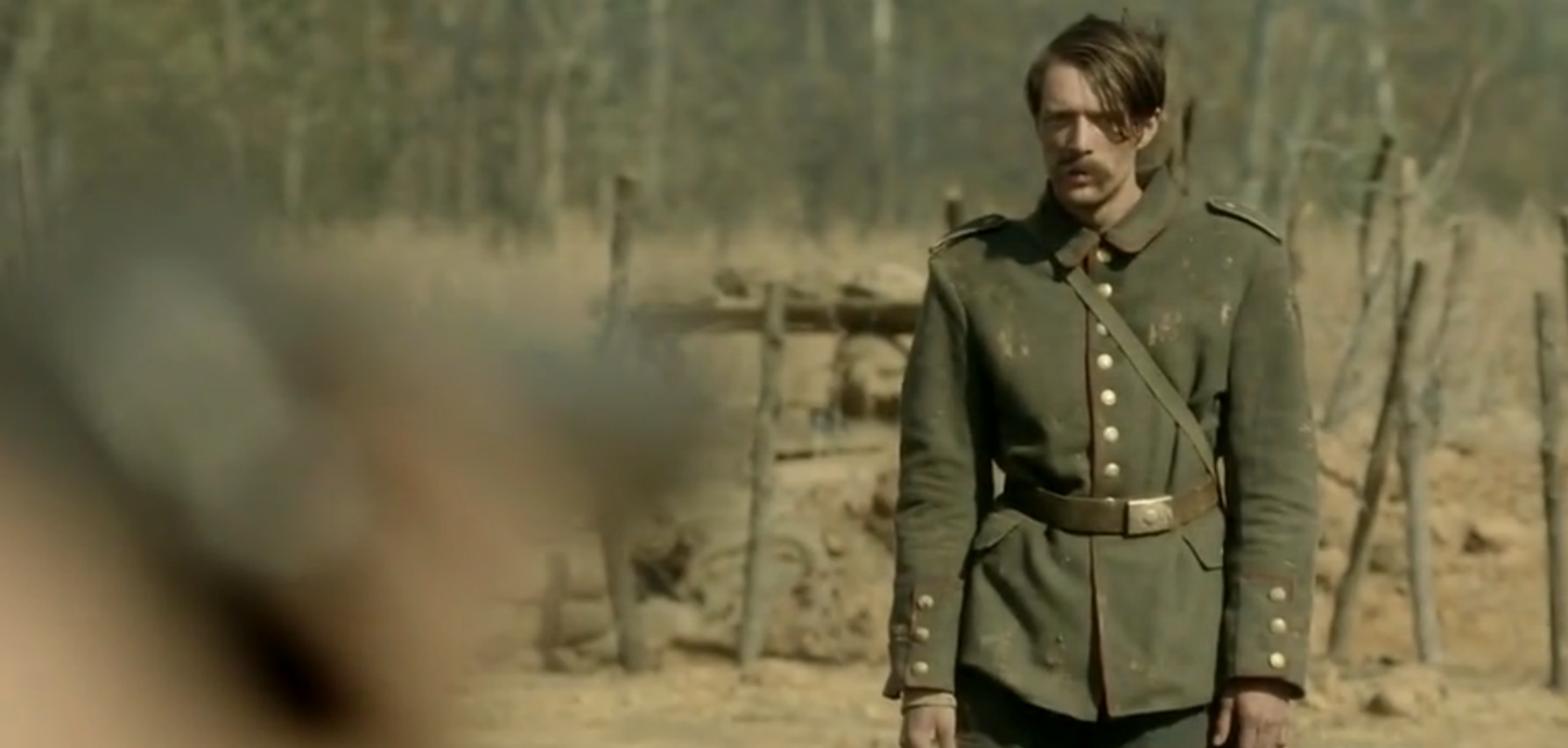 1918年9月28日,英国士兵亨利·坦迪所在的步兵团被德军猛烈的重机枪