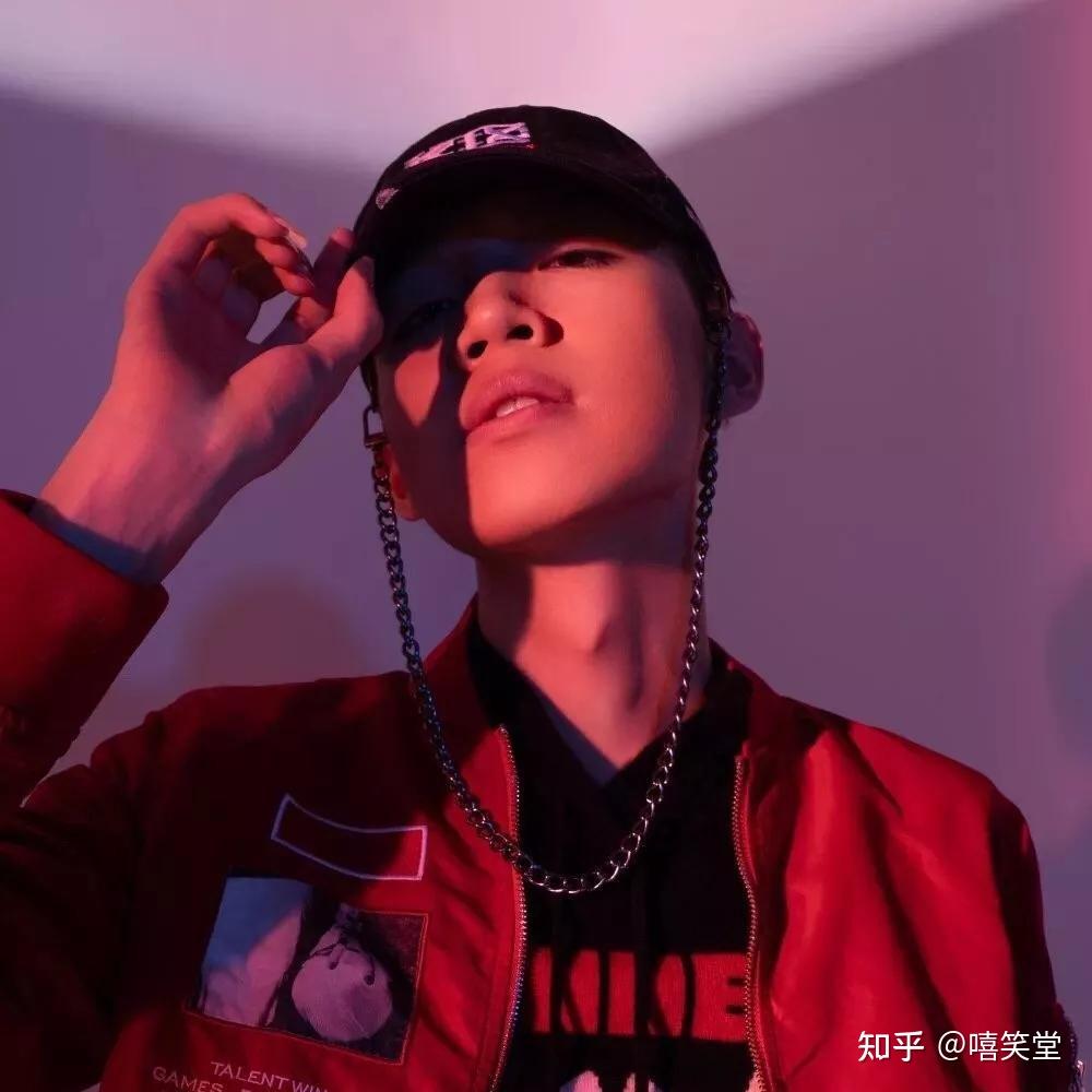 真就离谱暴扣哥也当说唱节目导师了