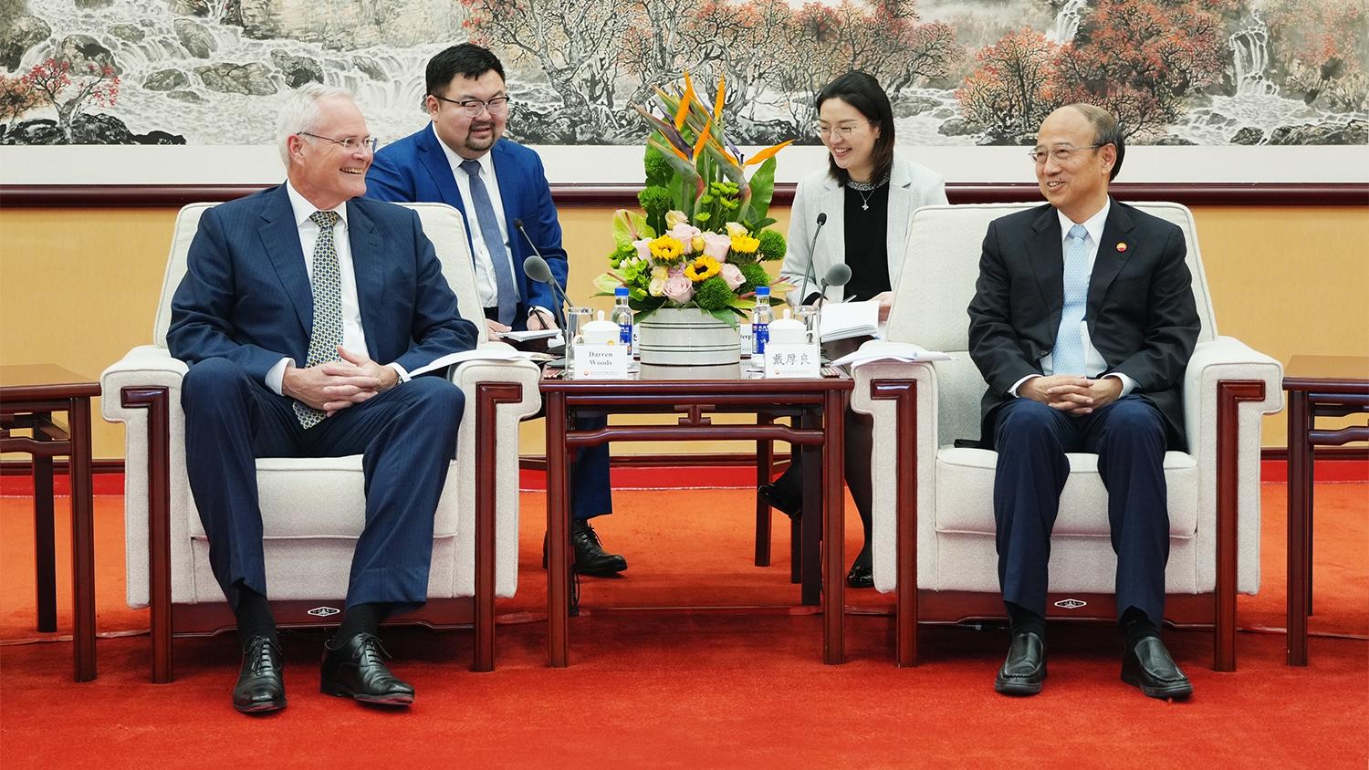 中国石油董事长戴厚良会见埃克森美孚公司董事长伍德伦