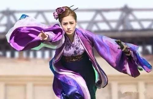 《大话西游》被祸害了20年,杜若溪版春三十娘居然有点儿美腻!