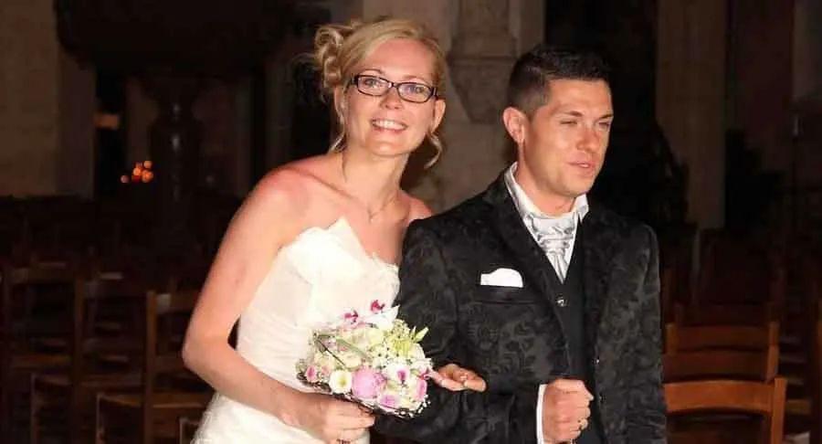 其丈夫达瓦尔,发现自己妻子晨跑久久未归之后,便和阿列克希亚的姐夫