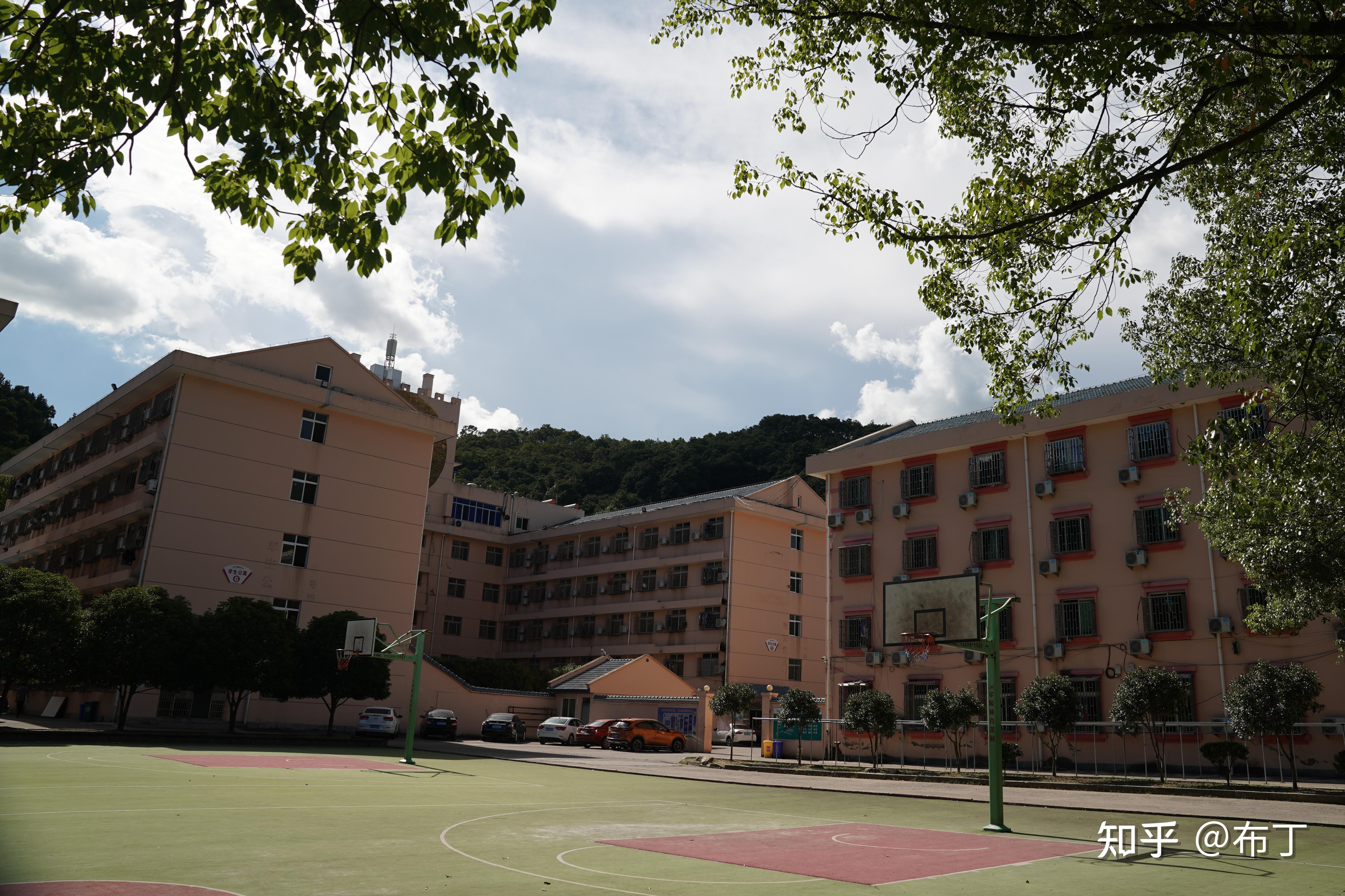 成绩一般该如何择校台州昌文高级中学