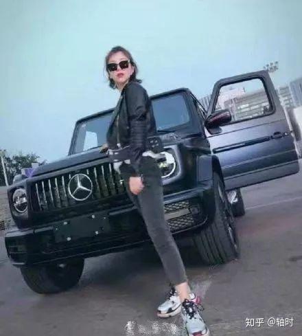 是时候为"故宫奔驰女"的炫富之路打个总结了 - 知乎