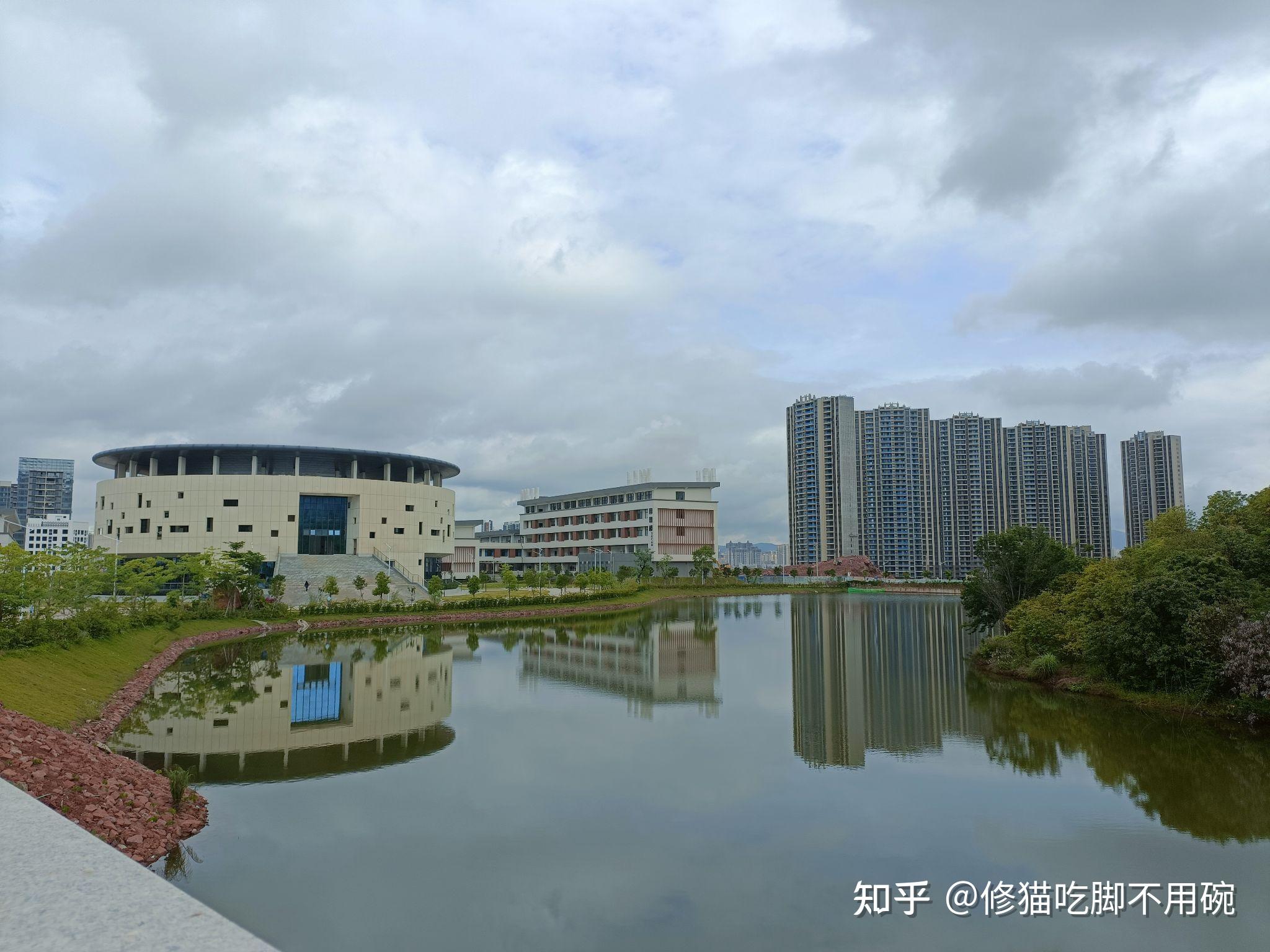 广东师范大学河源校区图片