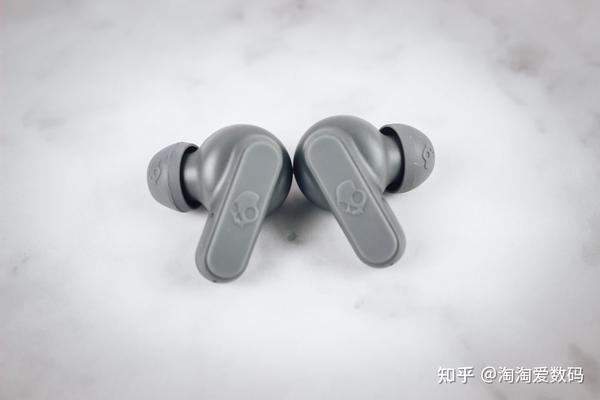 skullcandy dime 迷你豆真无线蓝牙耳机新解释--骷髅设计是个性还是