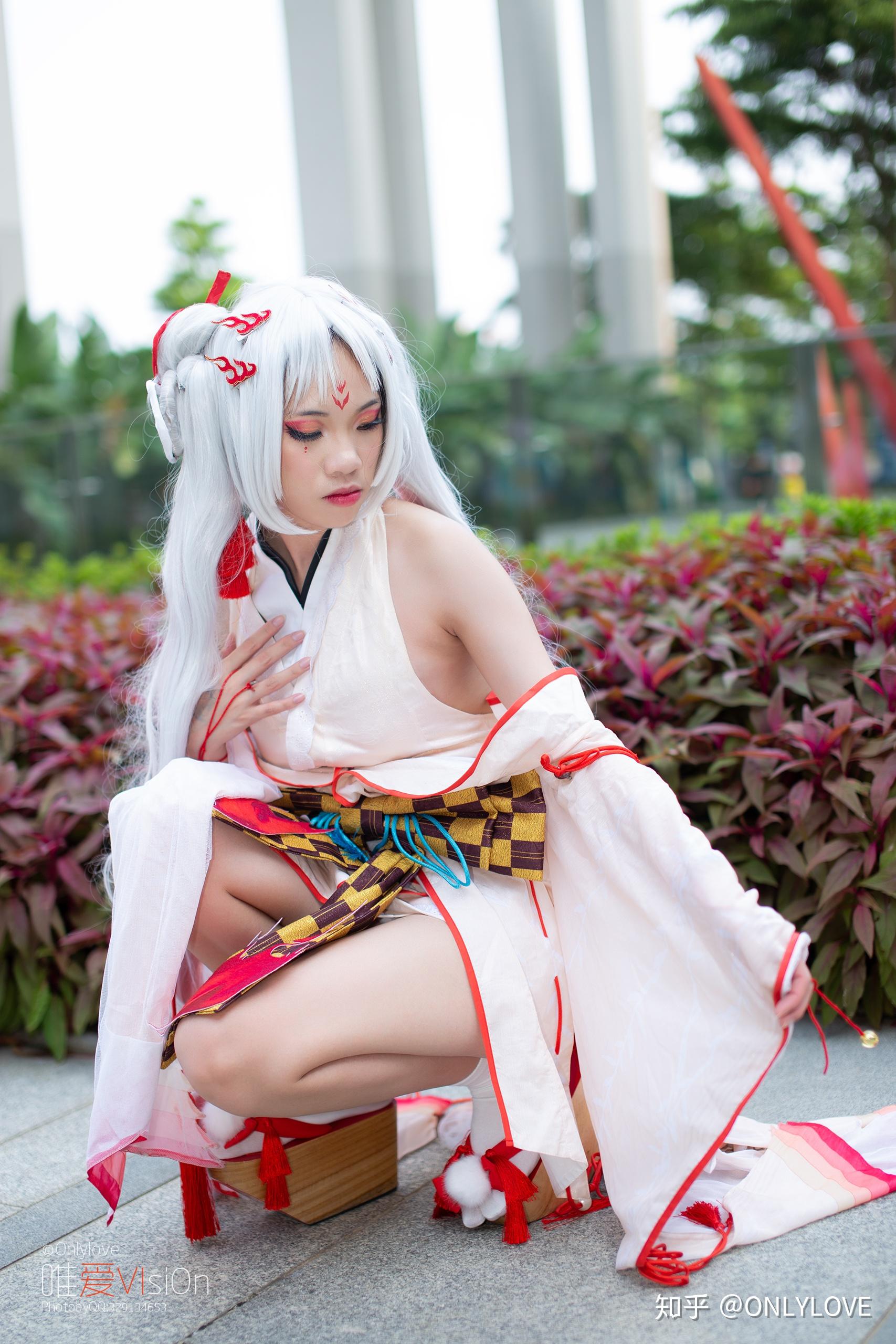 cos~妖刀姬之友出镜cn:苒苒(美背)摄影及后期:only love唯爱薄纱轻轻
