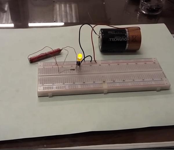 经典电路焦耳小偷joulethief一个神奇的振荡升压电路