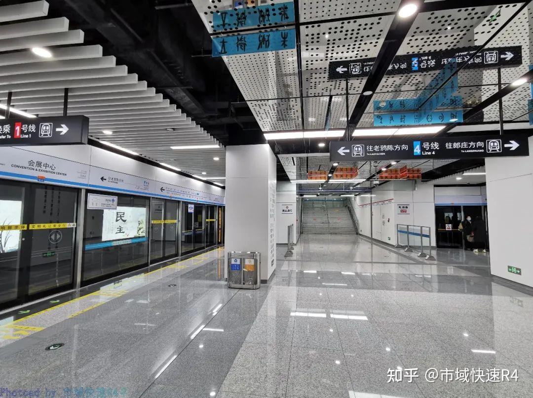 郑州地铁会展中心站图片