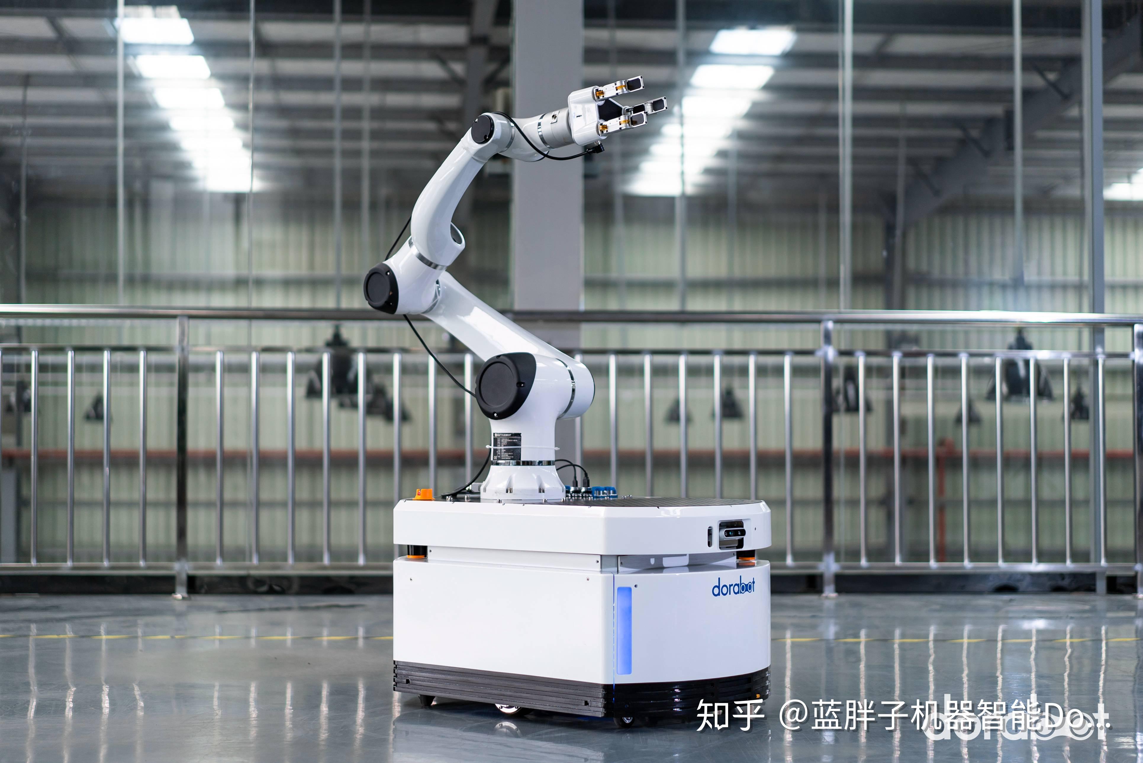 蓝胖子产品专治懒癌万能复合型移动机器人已上线