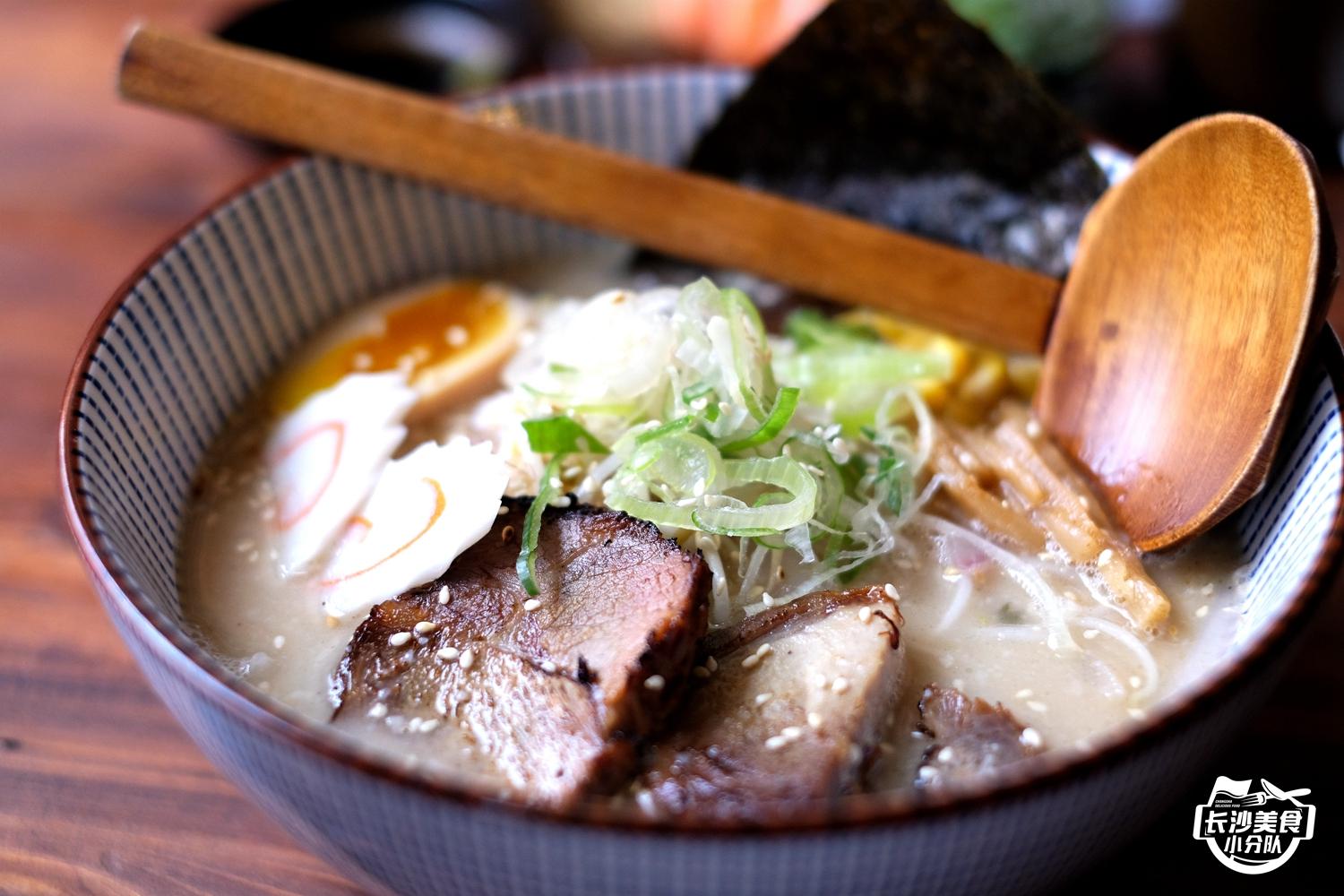 日本人在长沙开了两家北海道拉面馆,能吃出霓虹国的感觉吗?