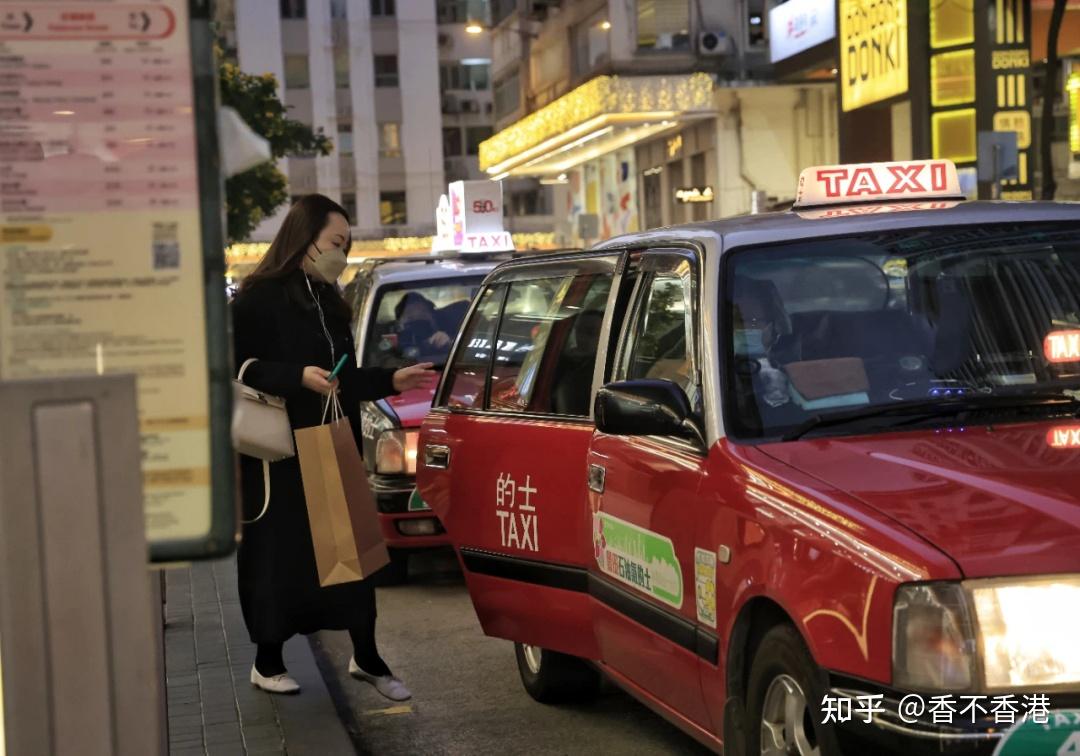 重磅香港的士城巴纷纷宣布支持电子支付香港现金出行时代终于要过去了