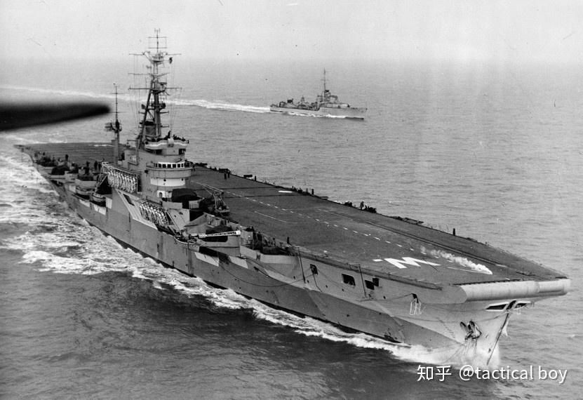 莫道君行早更有早行人英国皇家海军梭鱼俯冲轰炸机的故事