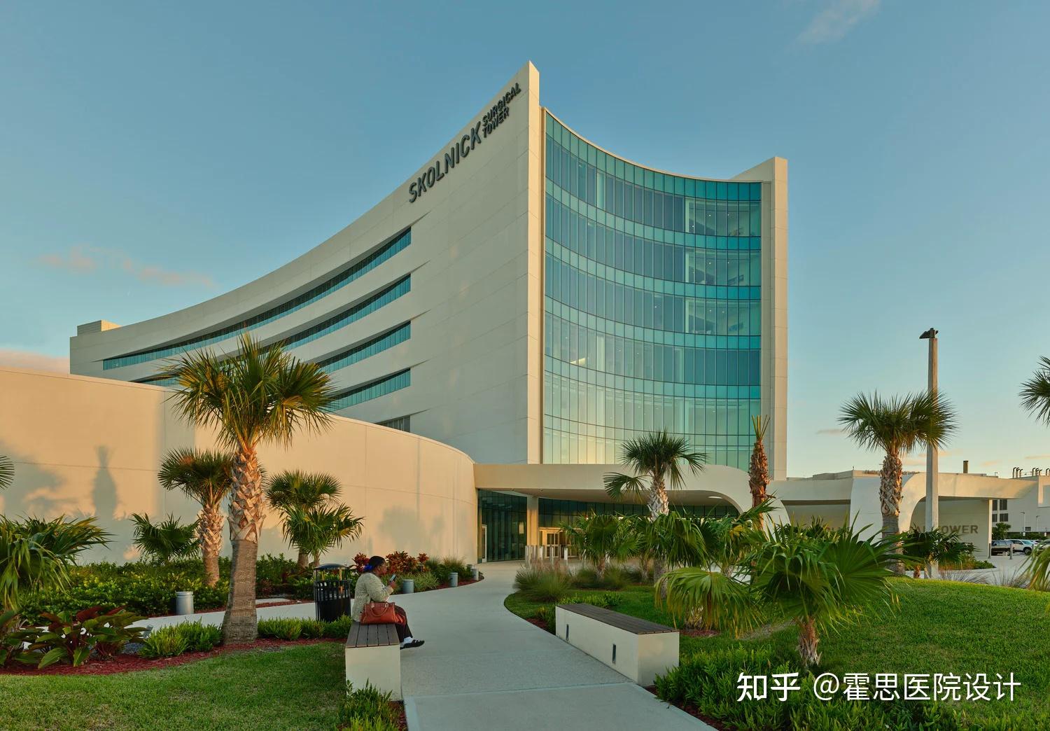 毗邻海滩的医疗大楼:美国西奈山医院扩建设计鉴赏