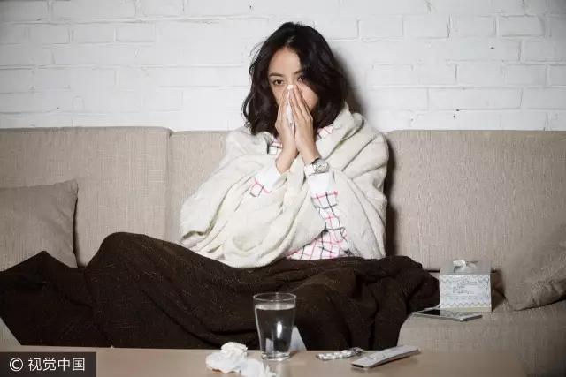 自由基对人体危害视频 v2-e73bef22bf9f9ac385c624d3487dbc89_1440w.jpg?source=172ae18b