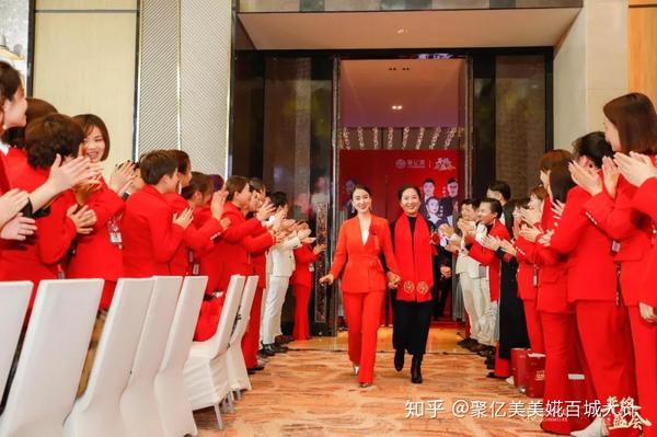 晚宴小礼服_公司年终晚宴邀请函_年终晚宴