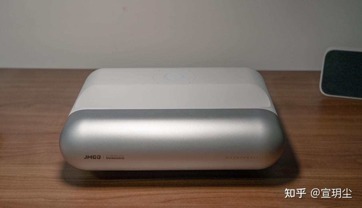 实测坚果投影仪坚果o1解析超短焦投影仪的优势