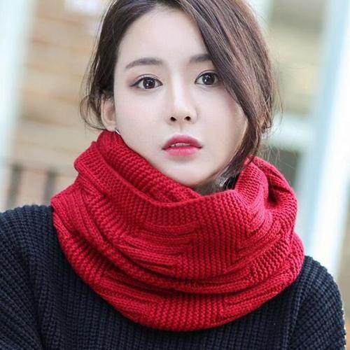 什么颜色的围巾好看百搭