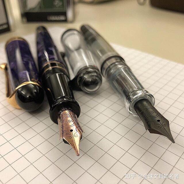 黑尖透明活塞钢笔低调永恒经典黑18k笔尖磨砂哑光装饰超喜欢