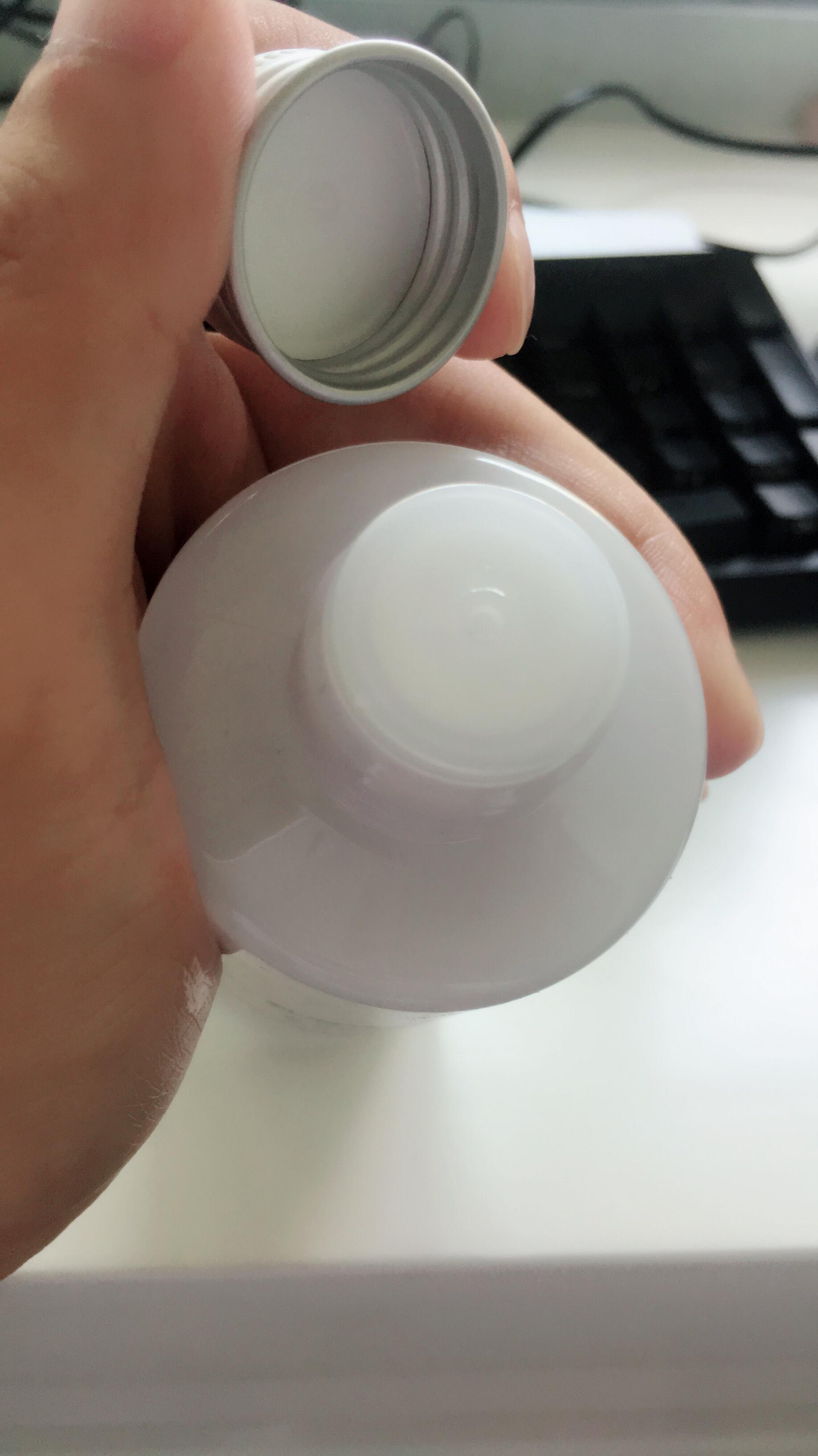 什么乳液跟面霜适合20岁女生?