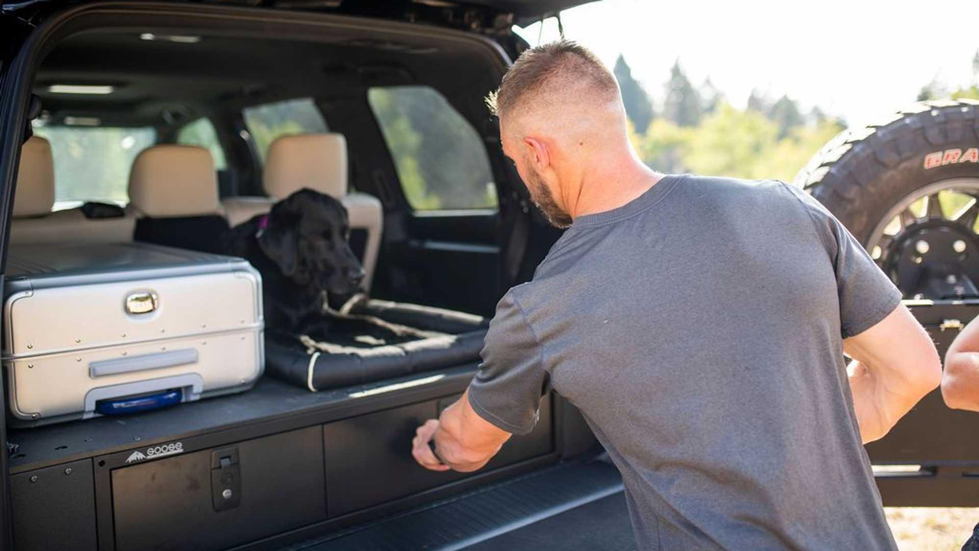 美国德州红脖子怒改lx570,挑战只属于女车手的拉力赛