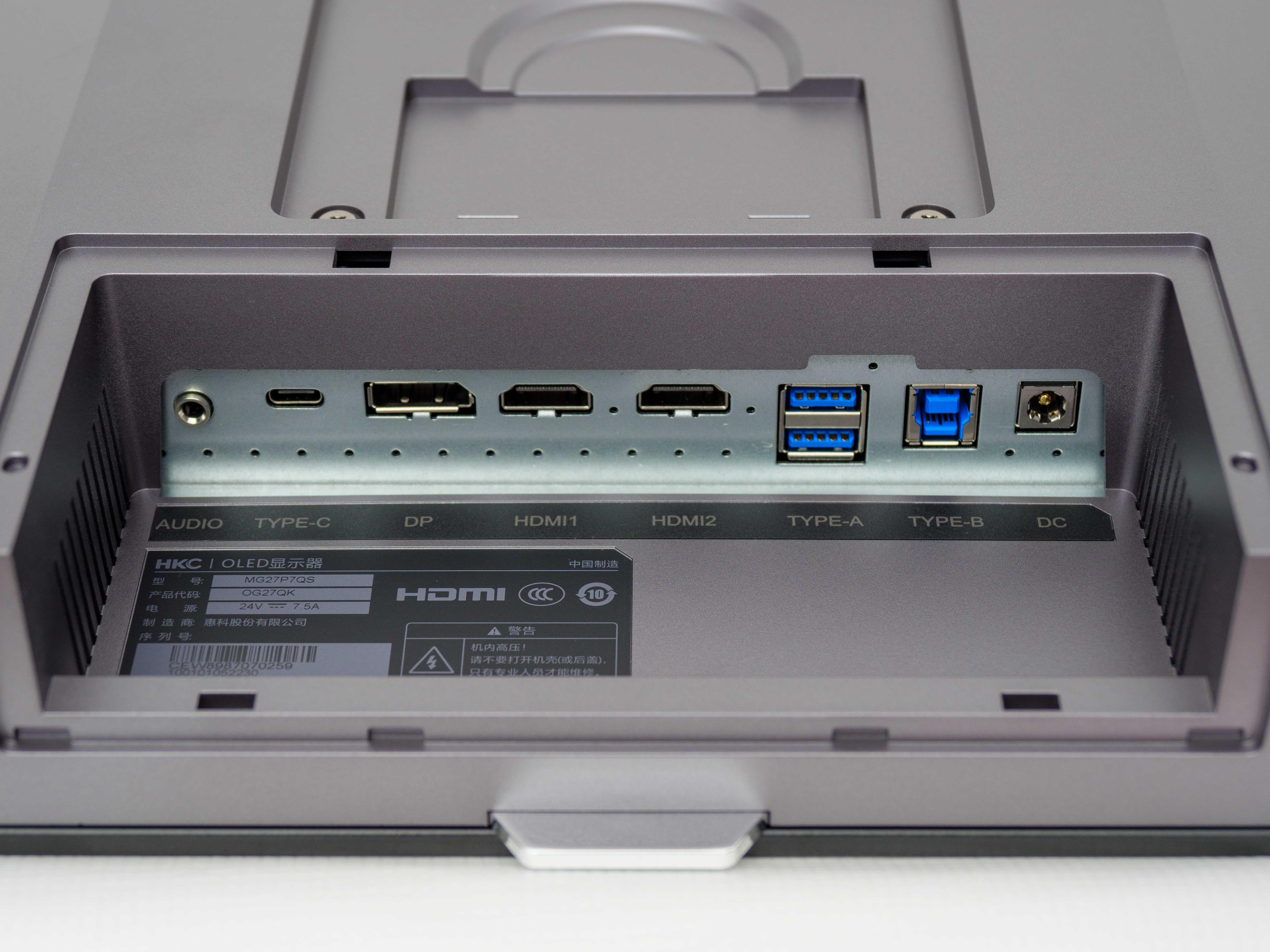 聚值电竞玩家的国民oled机皇hkcog27qk显示器上手评测
