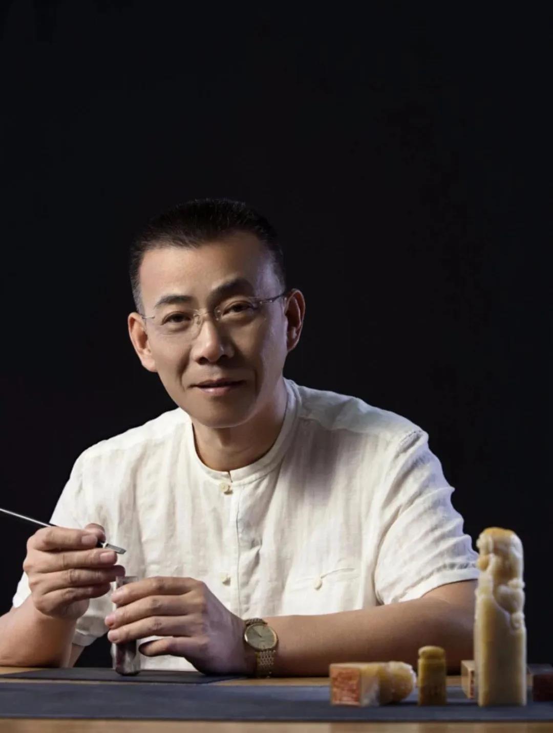 甄选大师精品 传递生活美学 8人赞同了该文章 简介: 王勋,号安之