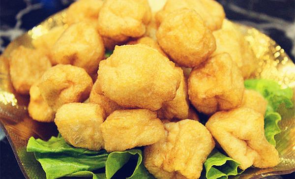 豆腐泡作为食材适合各种烹饪方法,不过作为油炸豆制品,脂肪含量较多