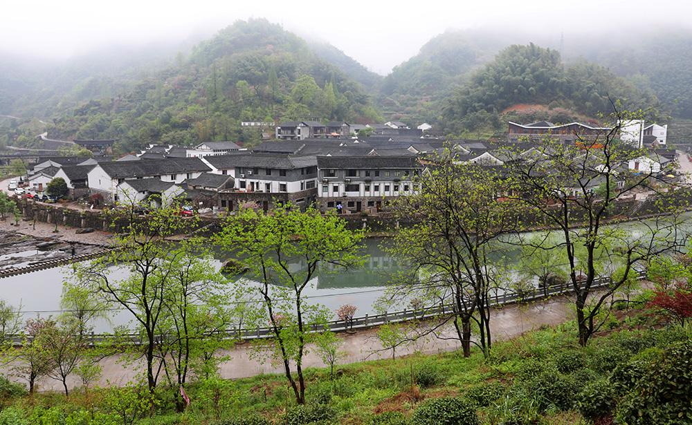 入住宁波市海曙区章水镇李家坑的乡叙·樟溪谷.