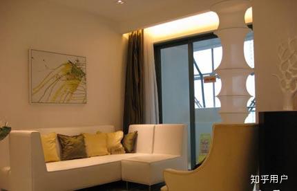 一个23岁的年轻人,手上有2万有什么好的理财建