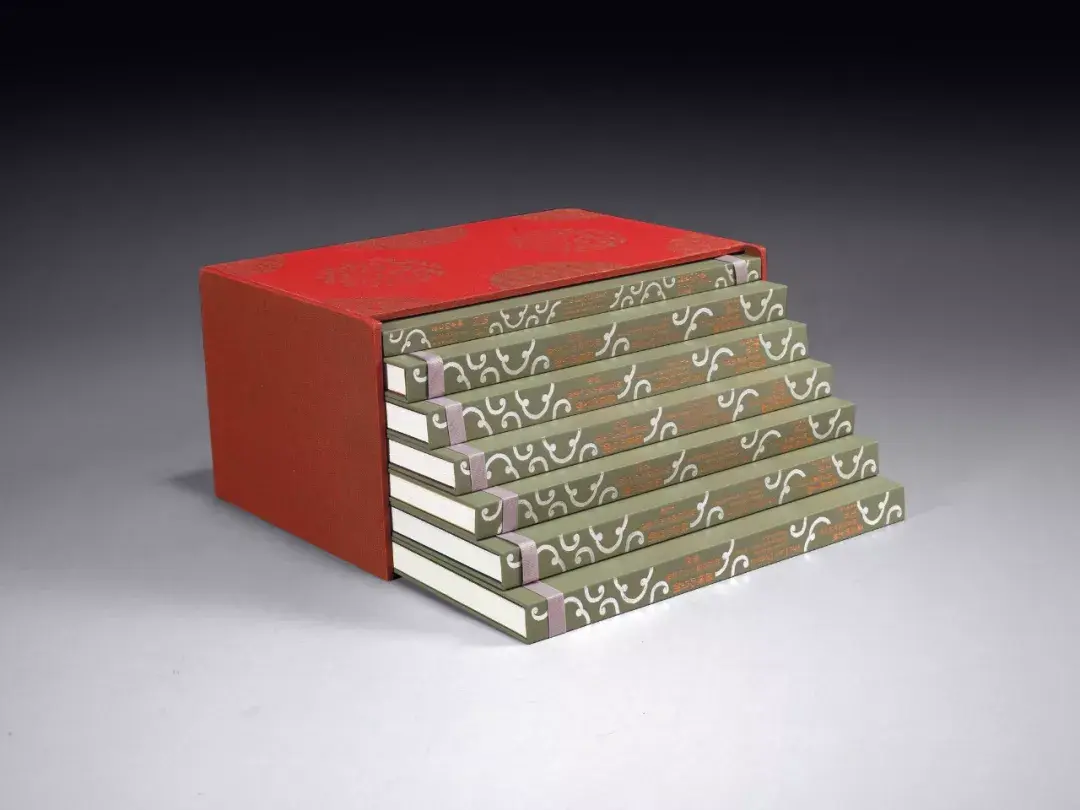 制书这套书中汇集了一个世纪的历史记忆