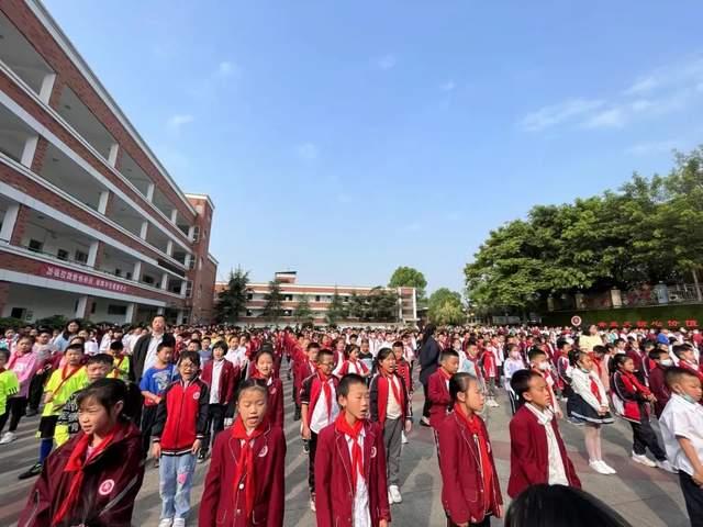 合江小学图片