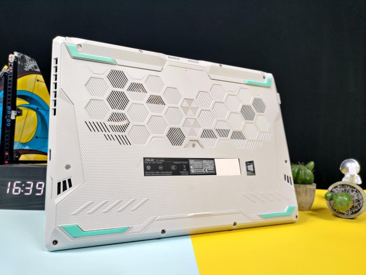 颜值性能性价比全都要高颜值轻薄游戏本华硕天选2体验报告