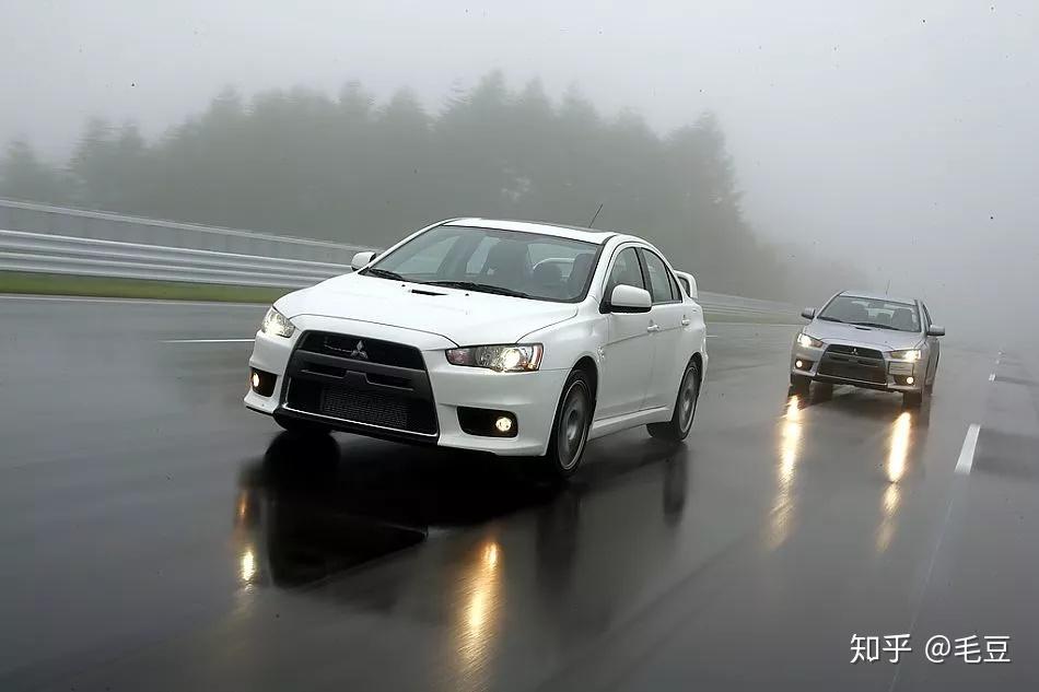 今天我们学习下,如何利用ps的动感模糊做运动的状态:主营安捷斯达轮胎