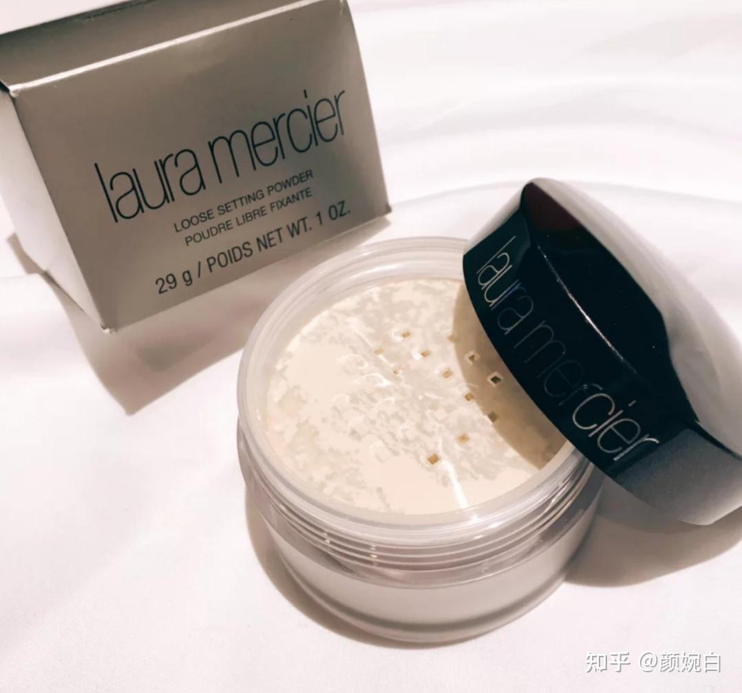 蜜粉饼最大的特点就是补妆方便,而芭比波朗家的这款散粉它是采用的是