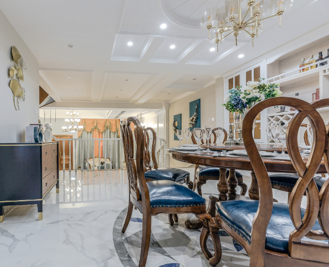 每一套套房都具备了独立的卫生间,衣帽间,化妆间,卧室也达到了16平方