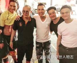 马云打了吴京 洪金宝直言 他有钱跟我们没关系 功守道幕后故事 知乎