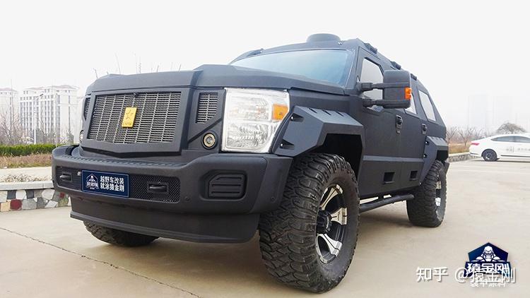 硬派越野车乔治巴顿升级装甲防爆漆变身真正装甲战车