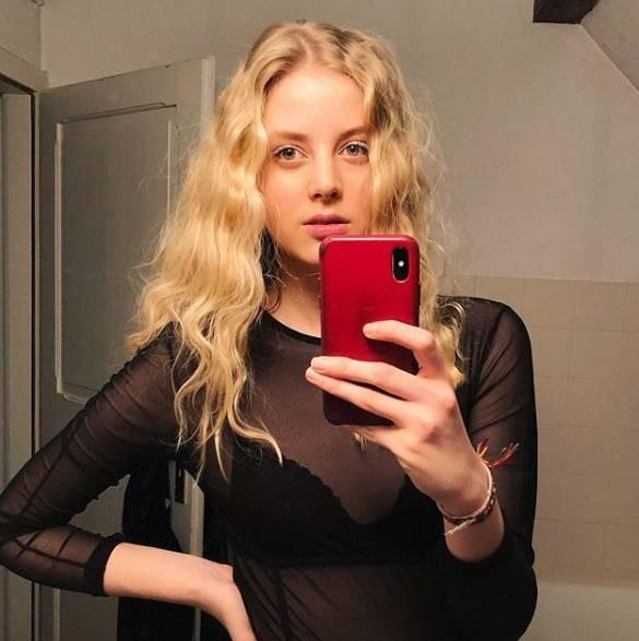 足球女孩姆巴佩绯闻女友法兰西天使德瓦里布