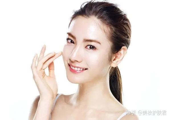 怎么洗脸白得快 v2-e9a830be73aa2f61b4b12169b7a9ec97_r.jpg