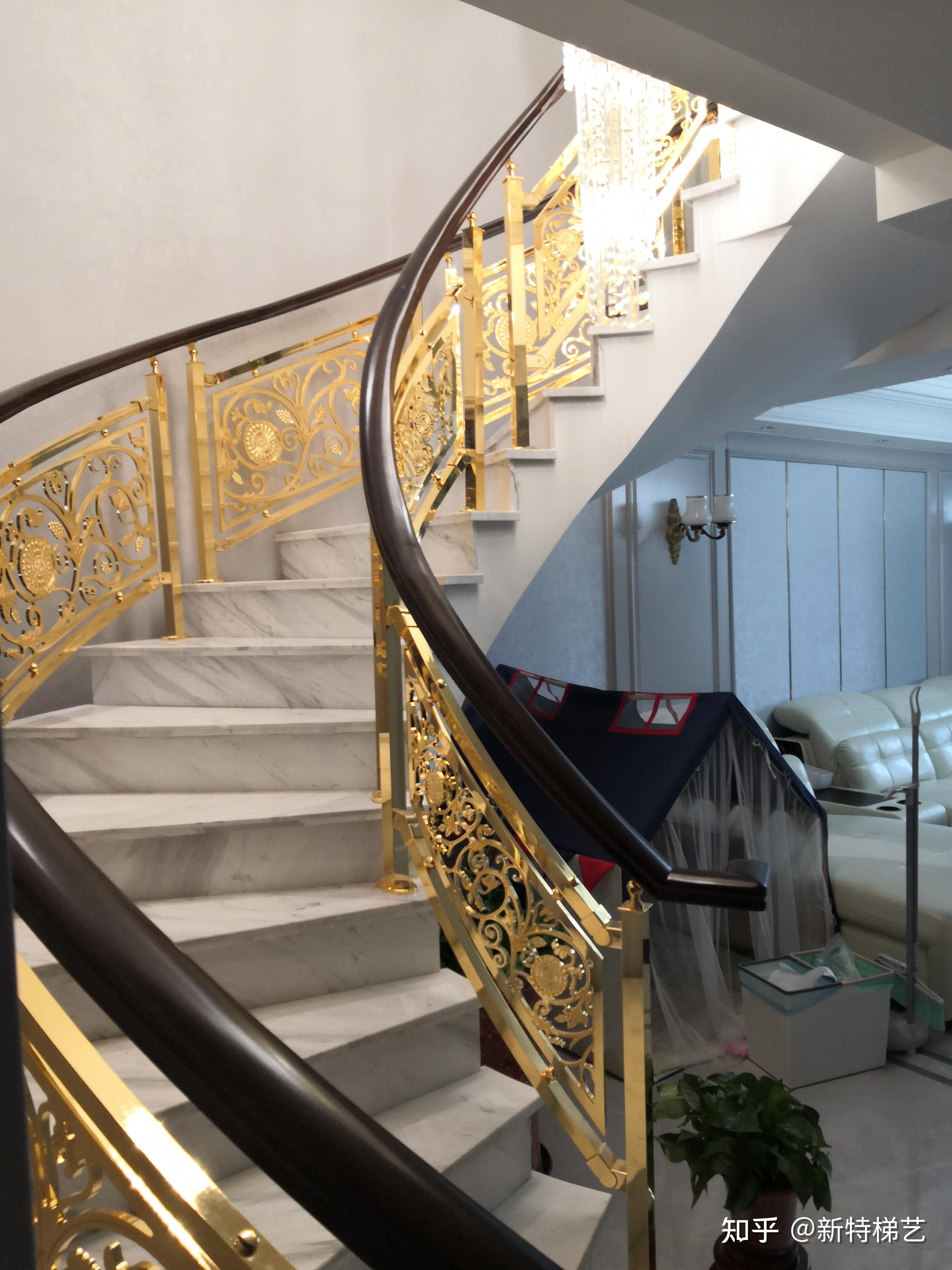 铜栏杆铜艺雕花楼梯栏杆建筑师教你安装
