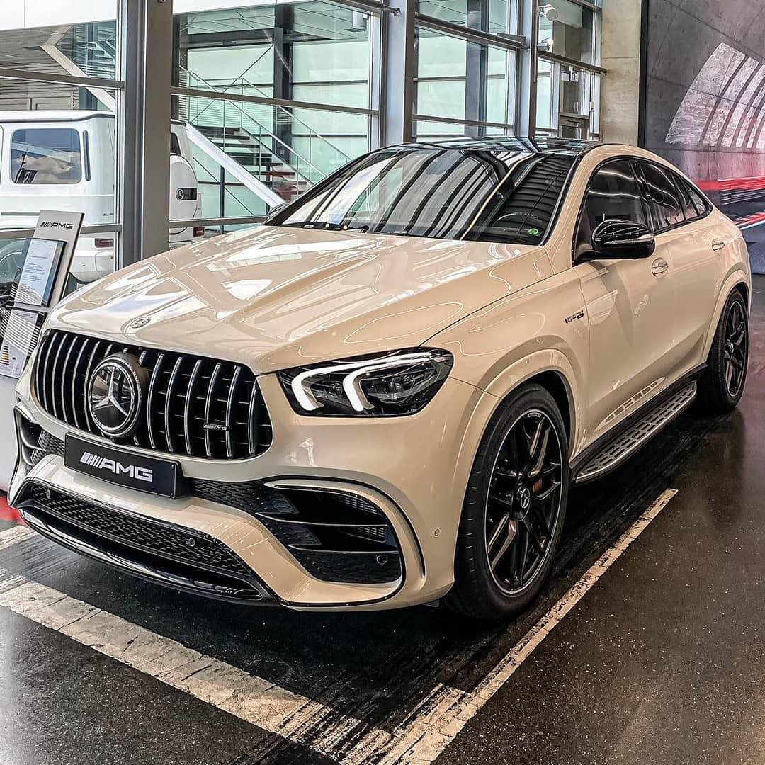 全新奔驰amg gle 63s轿跑实拍,动力表现很强悍 - 知乎