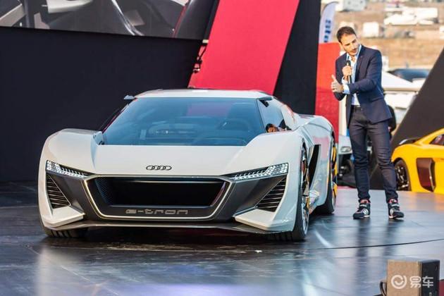 pb18 e-tron名称中的pb是pebble beach(圆石滩)的缩写,每年都会有许多